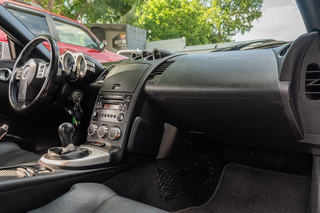 Used 2008 Nissan 350Z Touring RWD image 37