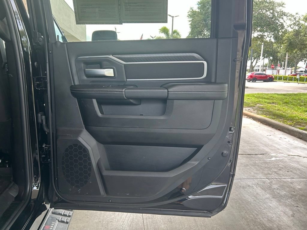 Used 2026 RAM 3500 Big Horn AWD/4WD image 35