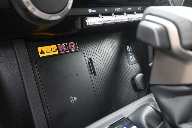 Used 2024 Toyota Tacoma SR5 w/ SR5 Upgrade Package RWD image 13