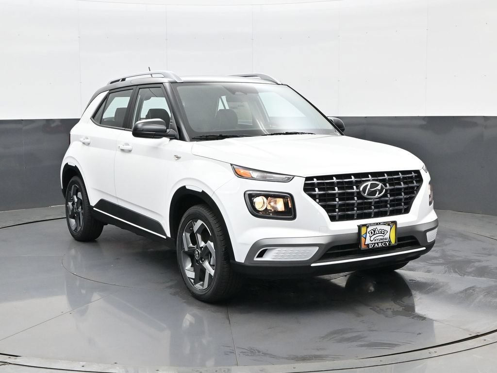 New 2026 Hyundai Venue SEL FWD image 3