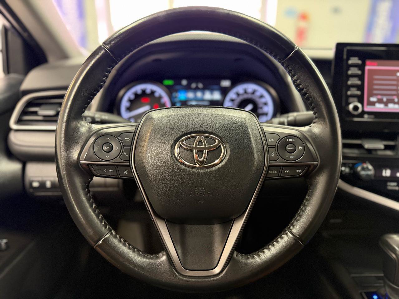 Used 2023 Toyota Camry SE w/ Convenience Package AWD/4WD image 17