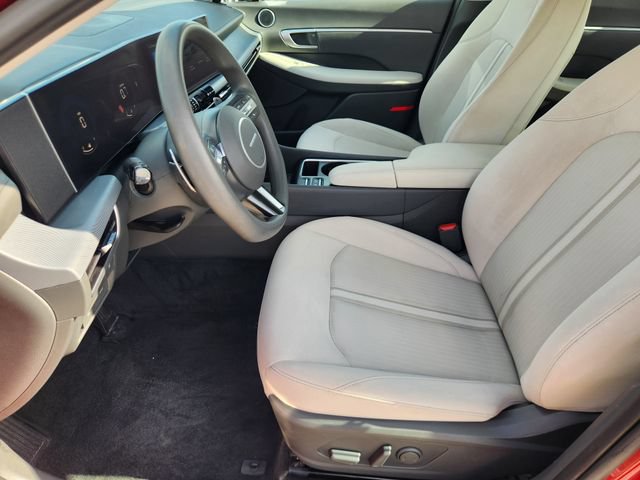 Used 2025 Hyundai Sonata SEL FWD image 13