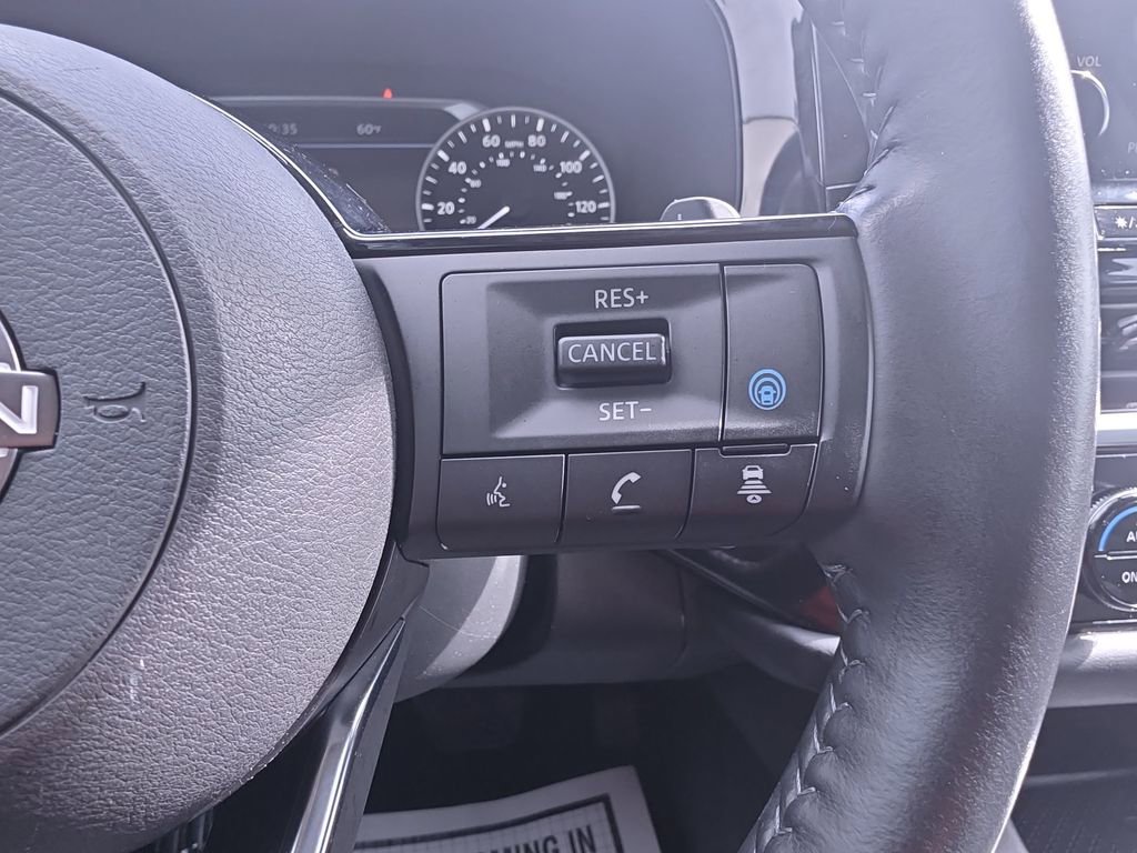Used 2023 Nissan Pathfinder SL w/ Black Appearance Package image 22