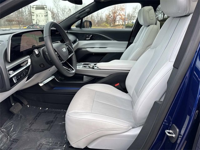 Certified 2024 Cadillac Lyriq Luxury image 16