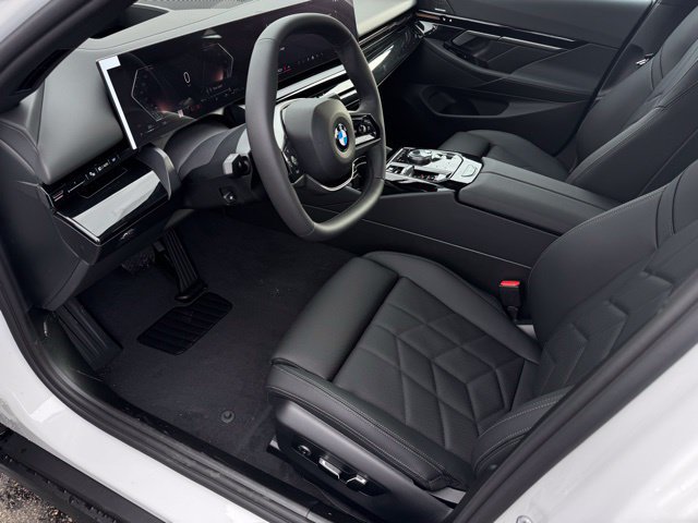 New 2026 BMW 530i xDrive w/ Premium Package AWD/4WD image 17