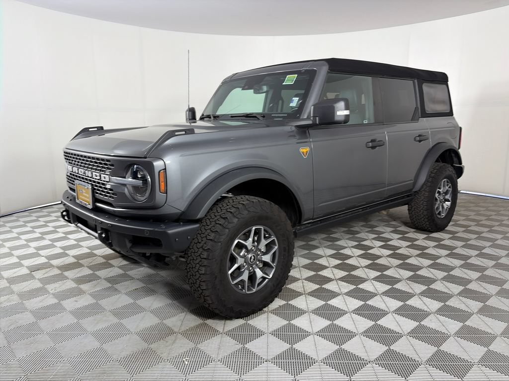 Certified 2024 Ford Bronco Badlands AWD/4WD image 3