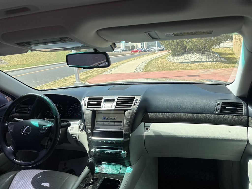 Used 2010 Lexus LS 460 AWD image 26