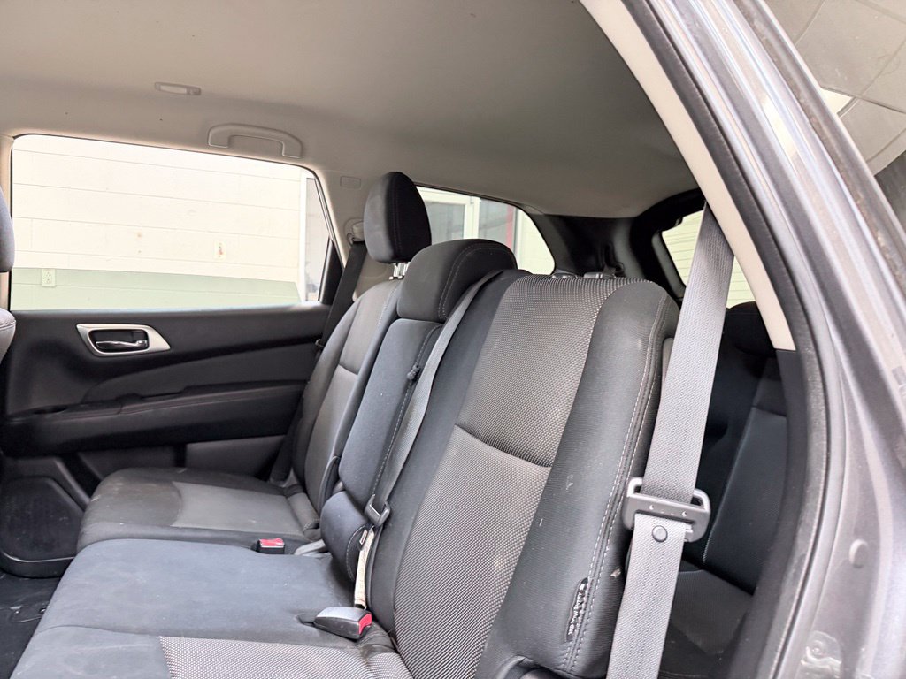 Used 2019 Nissan Pathfinder SV FWD image 20