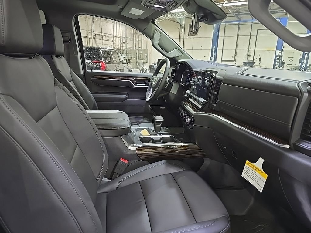 New 2026 GMC Sierra 1500 Elevation w/ Elevation Premium Package AWD/4WD image 10