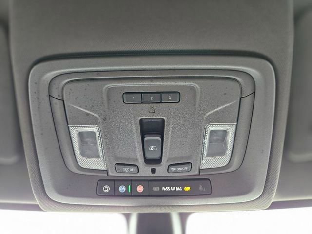 Used 2019 GMC Sierra 1500 SLT w/ SLT Premium Package image 28