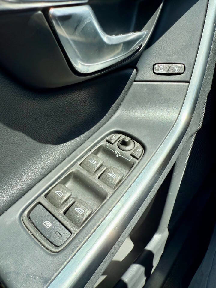 Used 2016 Volvo S60 T5 Premier image 26