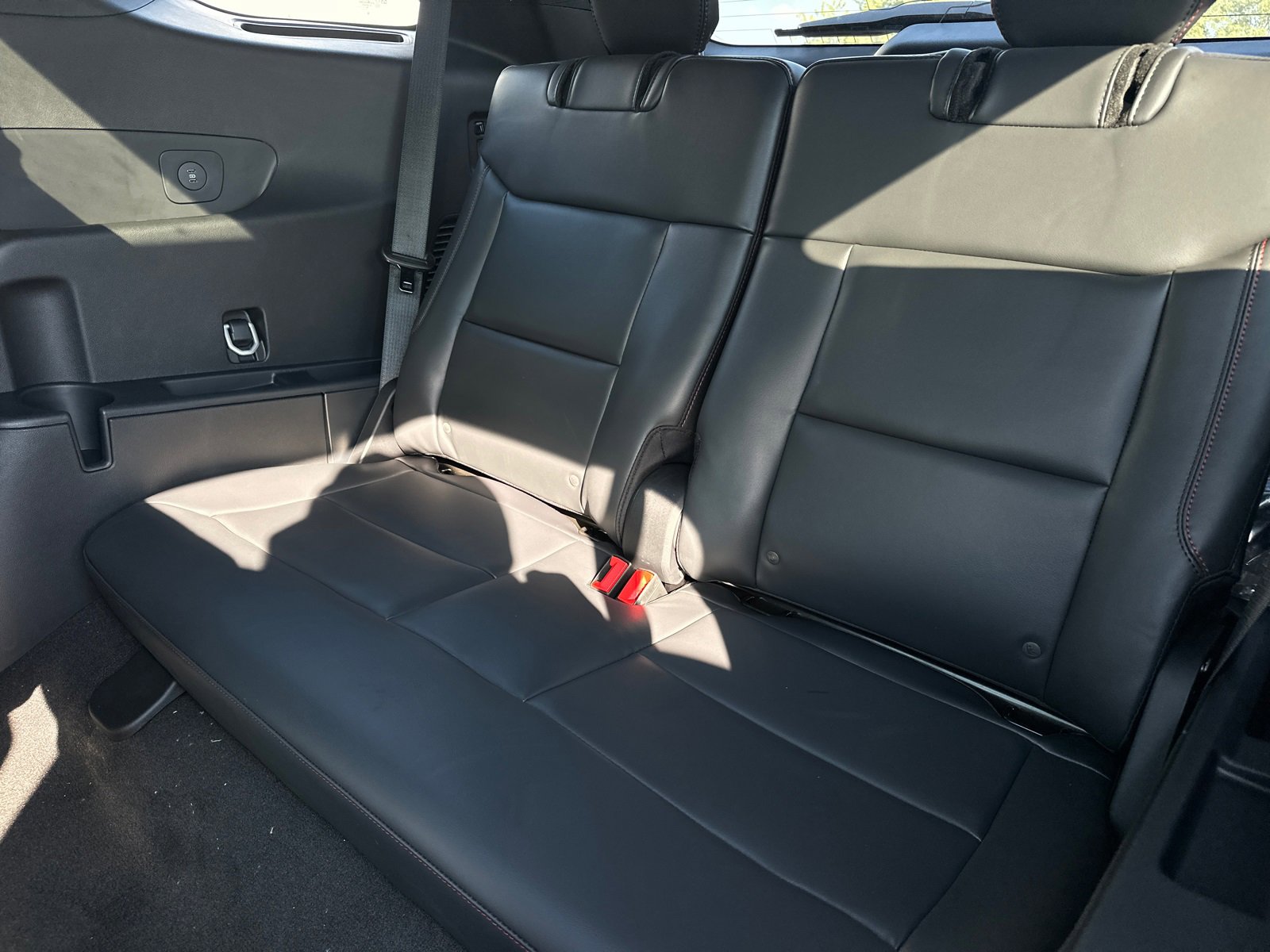 New 2025 Ford Explorer ST-Line w/ Premium Package image 18