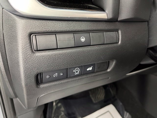 Used 2023 Nissan Rogue SL w/ SL Premium Package FWD image 31