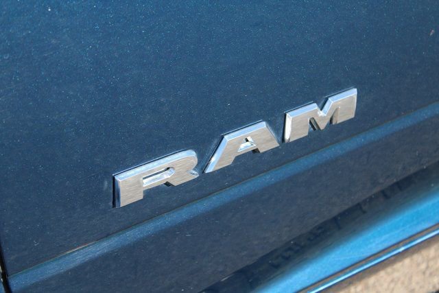 Used 2020 RAM 3500 Laramie image 12