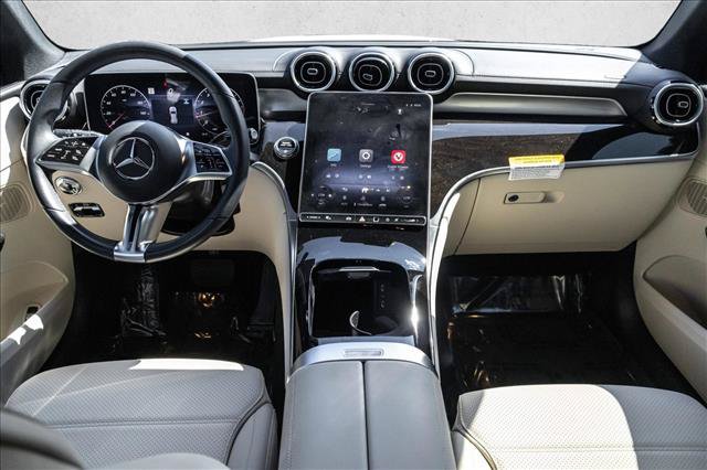 Certified 2025 Mercedes-Benz GLC 300 4MATIC image 17