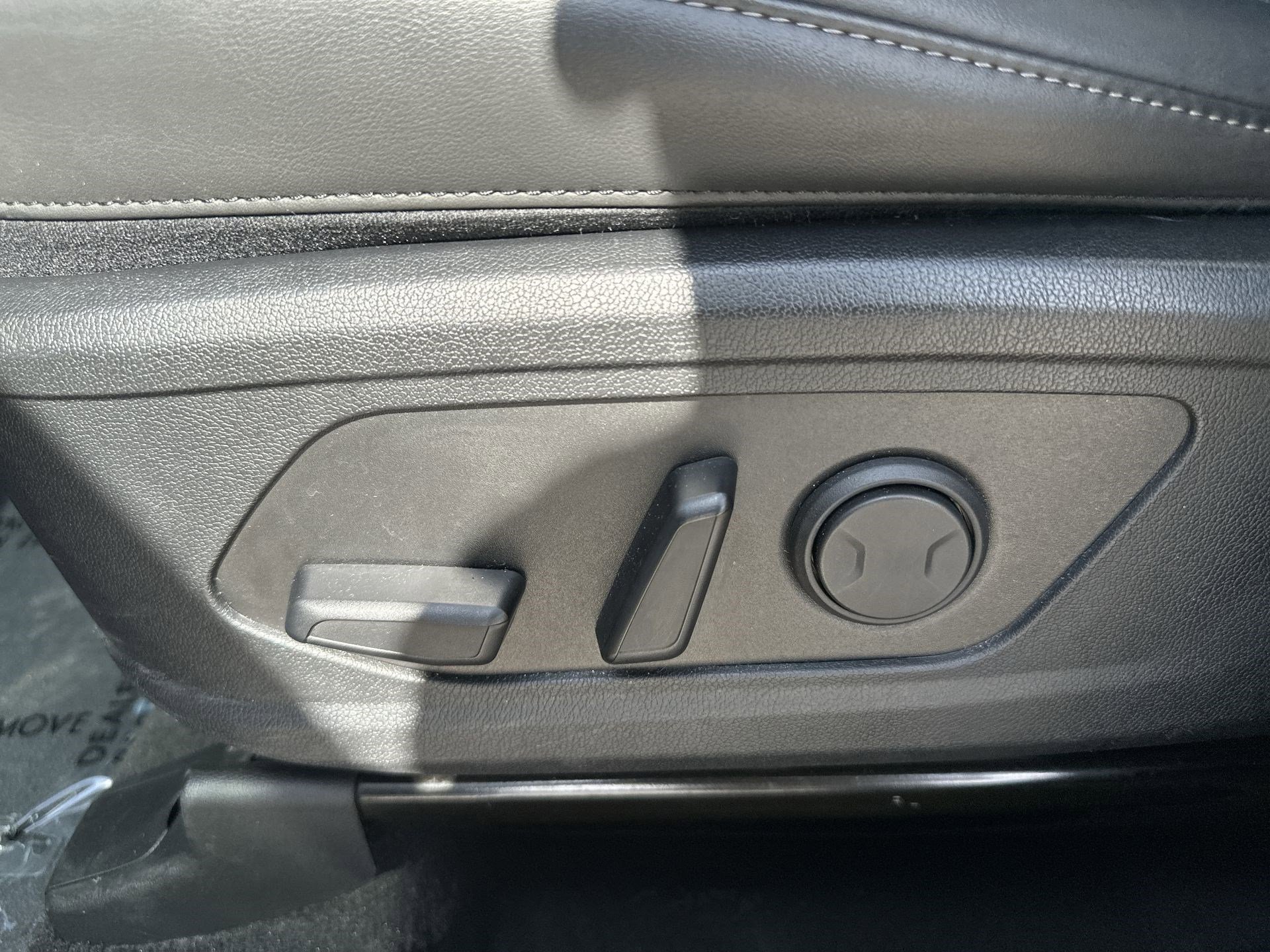 Used 2023 Kia Sorento EX w/ Panoramic Sunroof Package FWD image 14