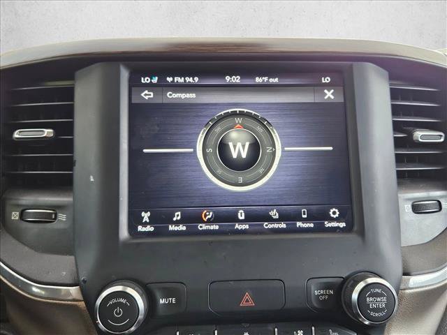 Used 2020 RAM 1500 Laramie w/ Off Road Group AWD/4WD image 13