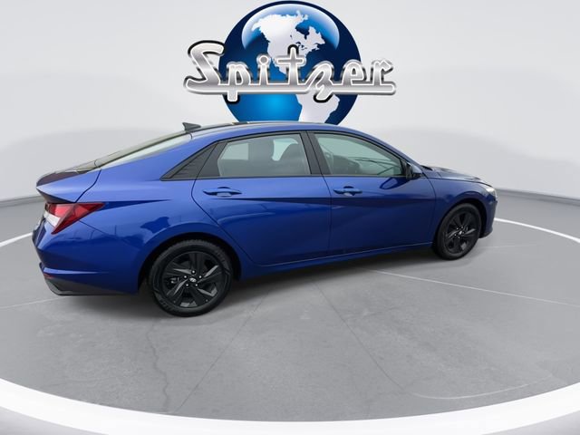 Used 2022 Hyundai Elantra SEL image 9