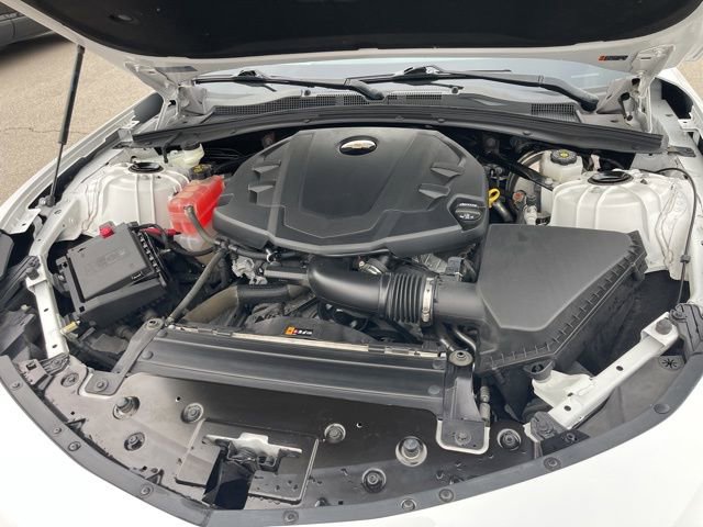 Used 2021 Chevrolet Camaro LT w/ RS Package image 38