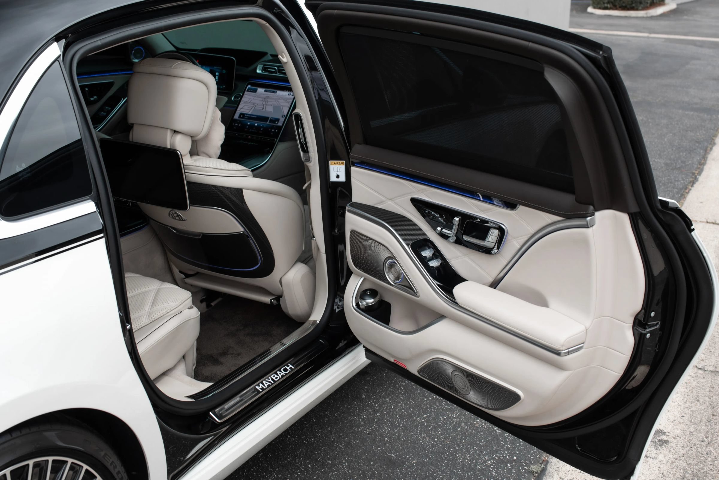 Used 2022 Mercedes-Benz Maybach S 580 4MATIC image 30