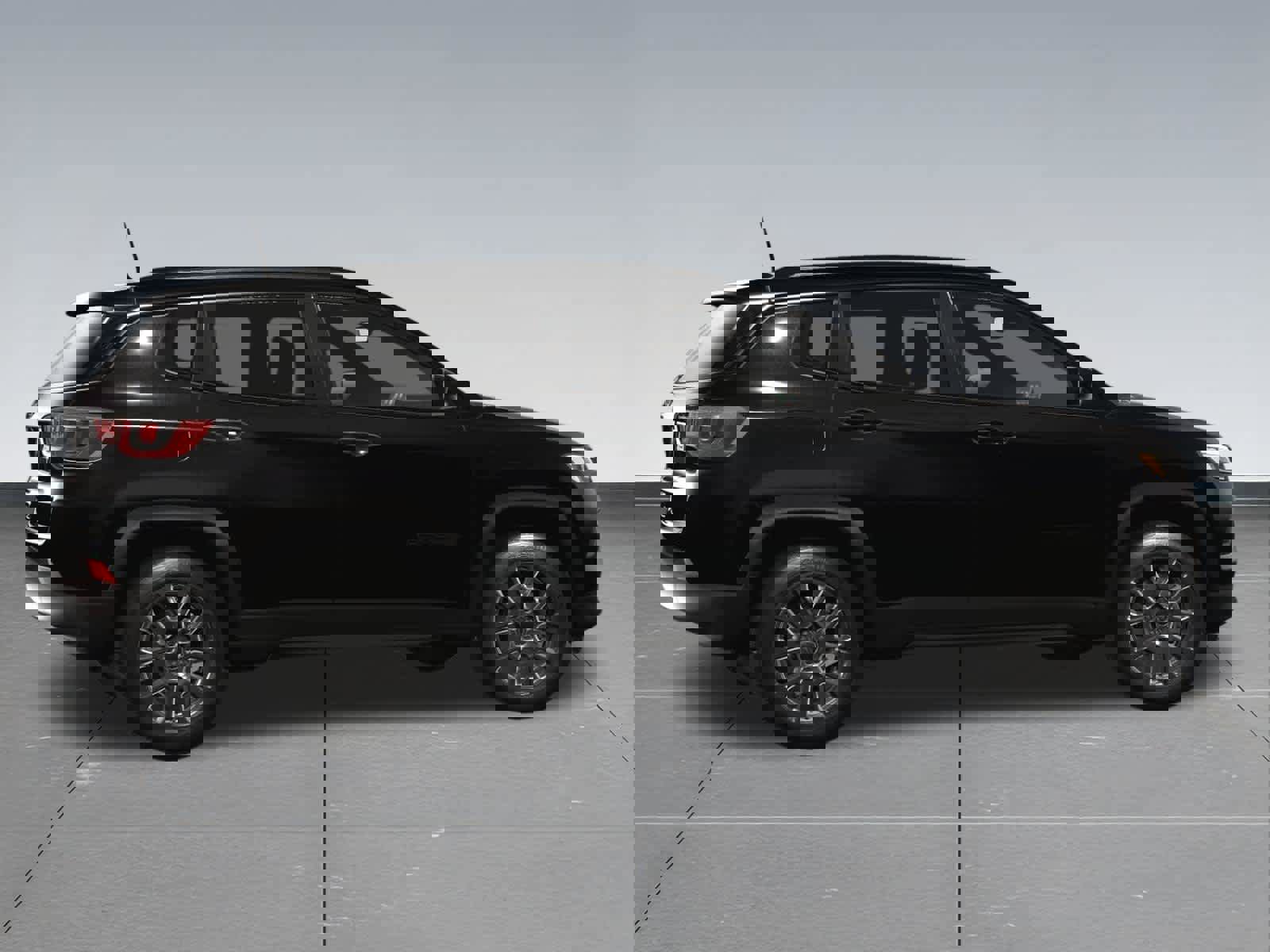 Used 2025 Jeep Compass Latitude w/ Sun & Sound Group AWD/4WD image 6