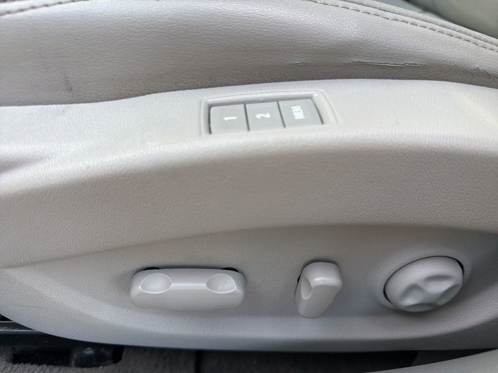 Used 2013 Buick LaCrosse Leather image 15