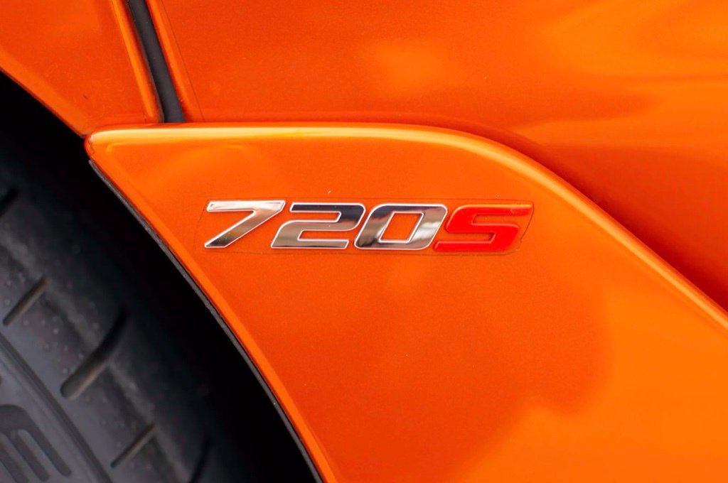 Used 2018 McLaren 720S Performance RWD image 21