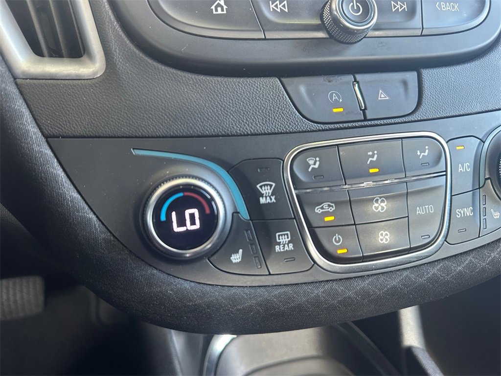 Used 2024 Chevrolet Malibu LT image 23