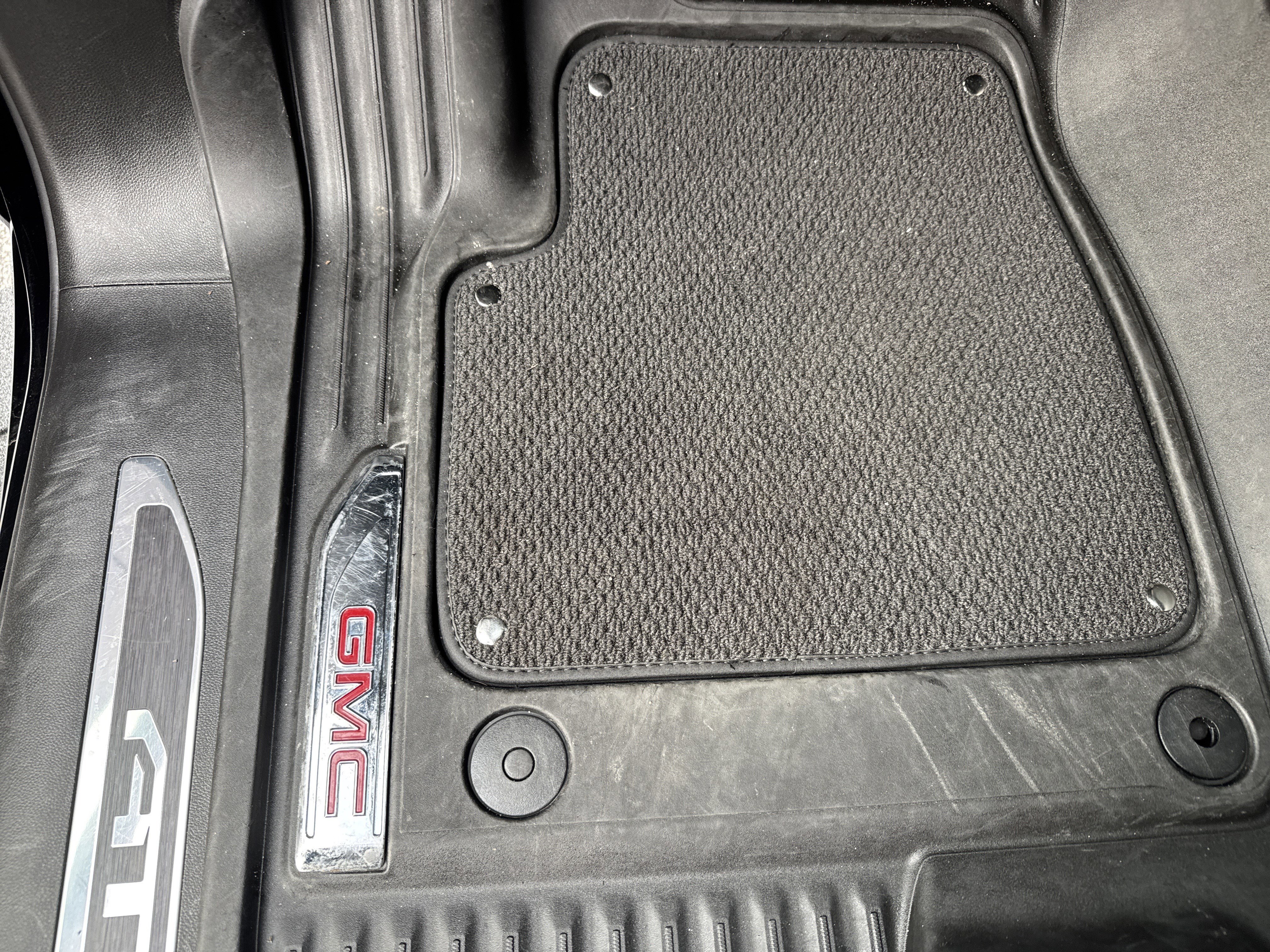 Used 2025 GMC Sierra 1500 AT4 w/ AT4 Premium Package image 17