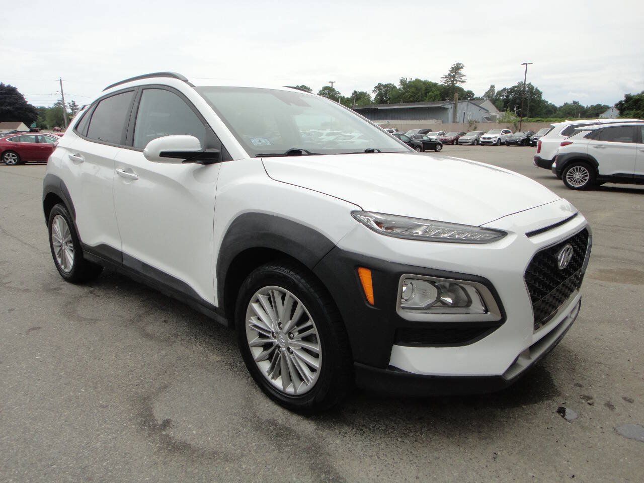 Used 2021 Hyundai Kona SEL Plus w/ Cargo Package AWD/4WD image 3