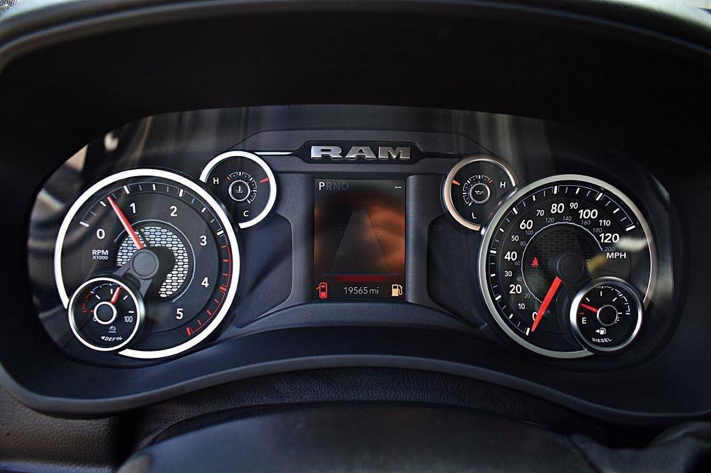 Used 2025 RAM 2500 Big Horn AWD/4WD image 45