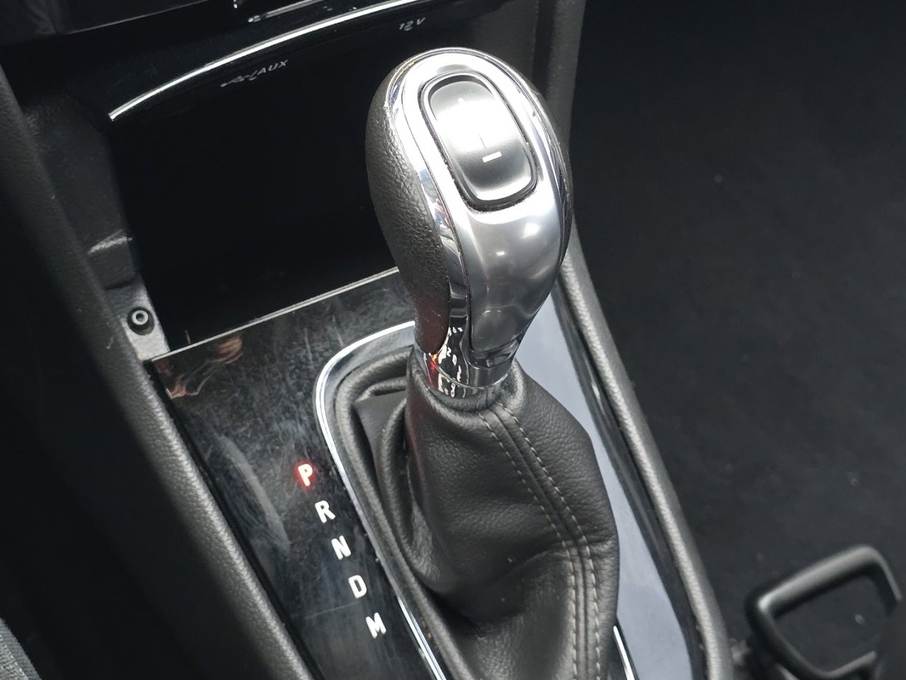 Used 2021 Buick Encore Preferred image 28