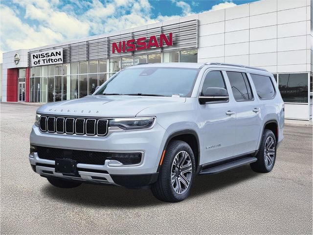 Used 2024 Jeep Wagoneer L Series II w/ Flexible Seating Group image 8