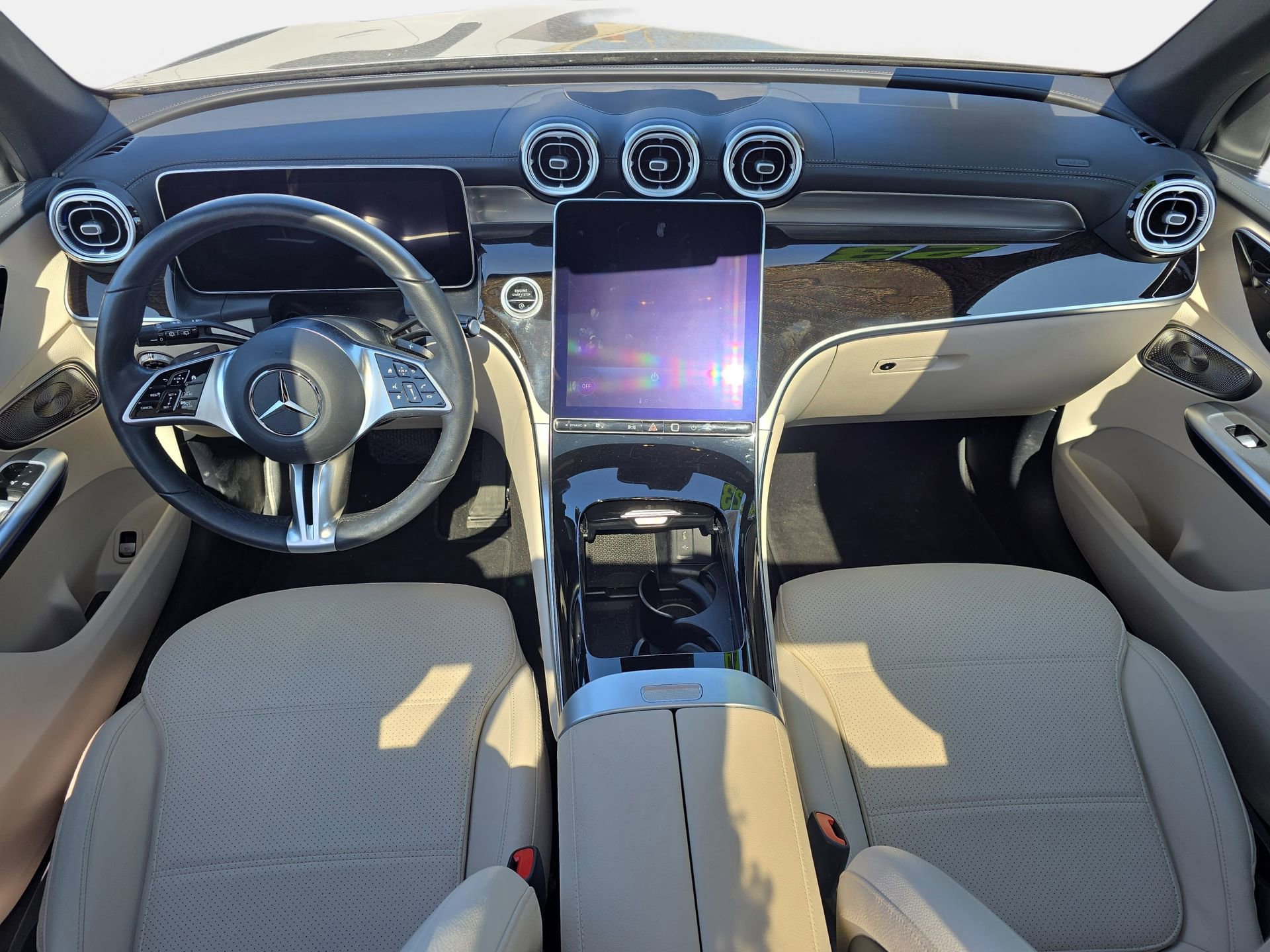 Used 2023 Mercedes-Benz GLC 300 4MATIC image 9