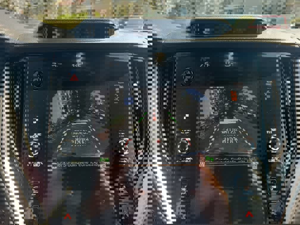 Certified 2025 Subaru Legacy Limited image 16