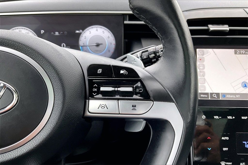 Used 2023 Hyundai Tucson Limited image 11