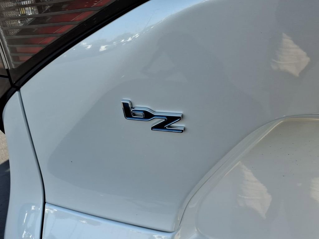 New 2026 Toyota bZ FWD image 5