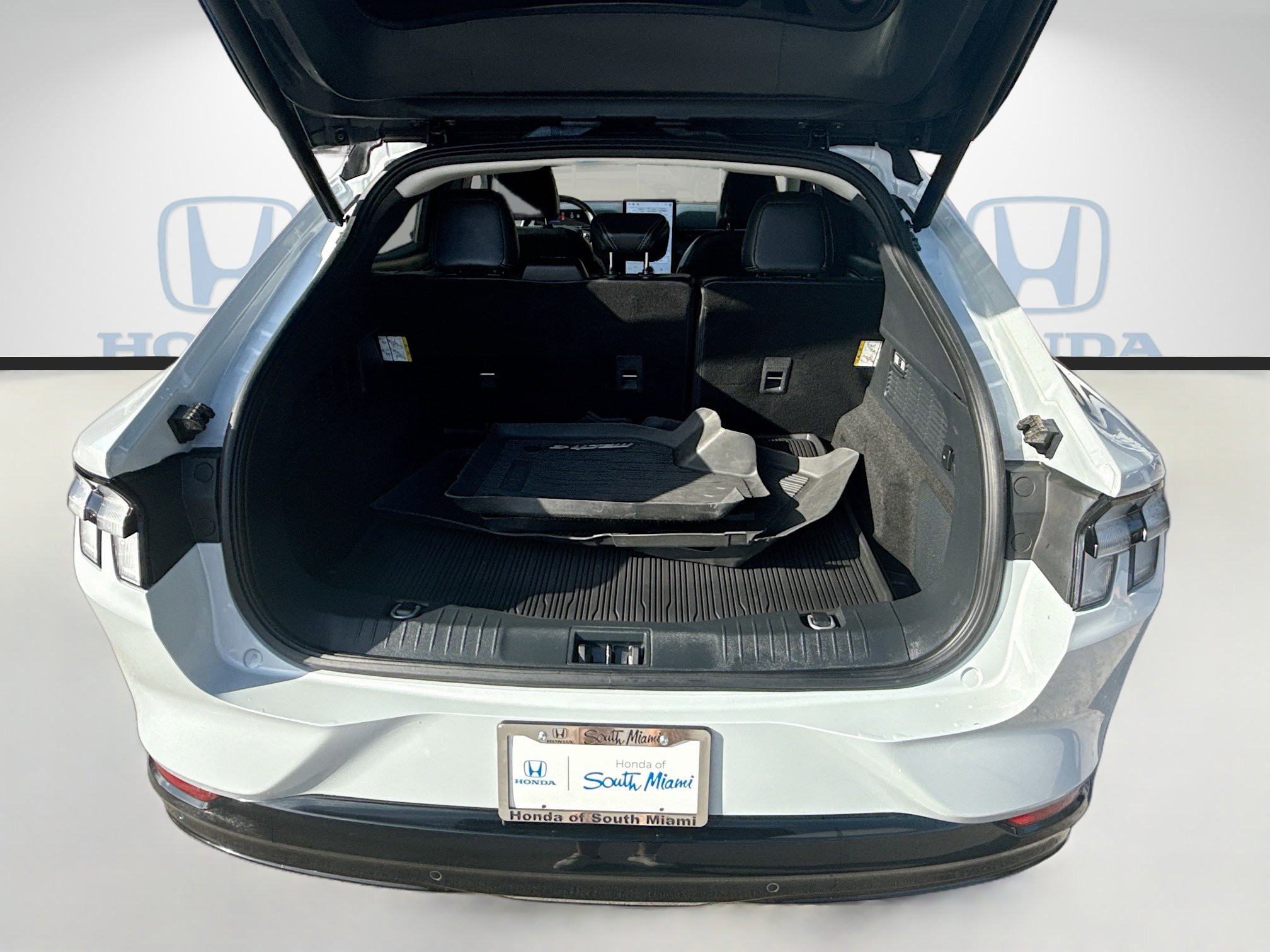 Used 2023 Ford Mustang Mach-E Premium image 27