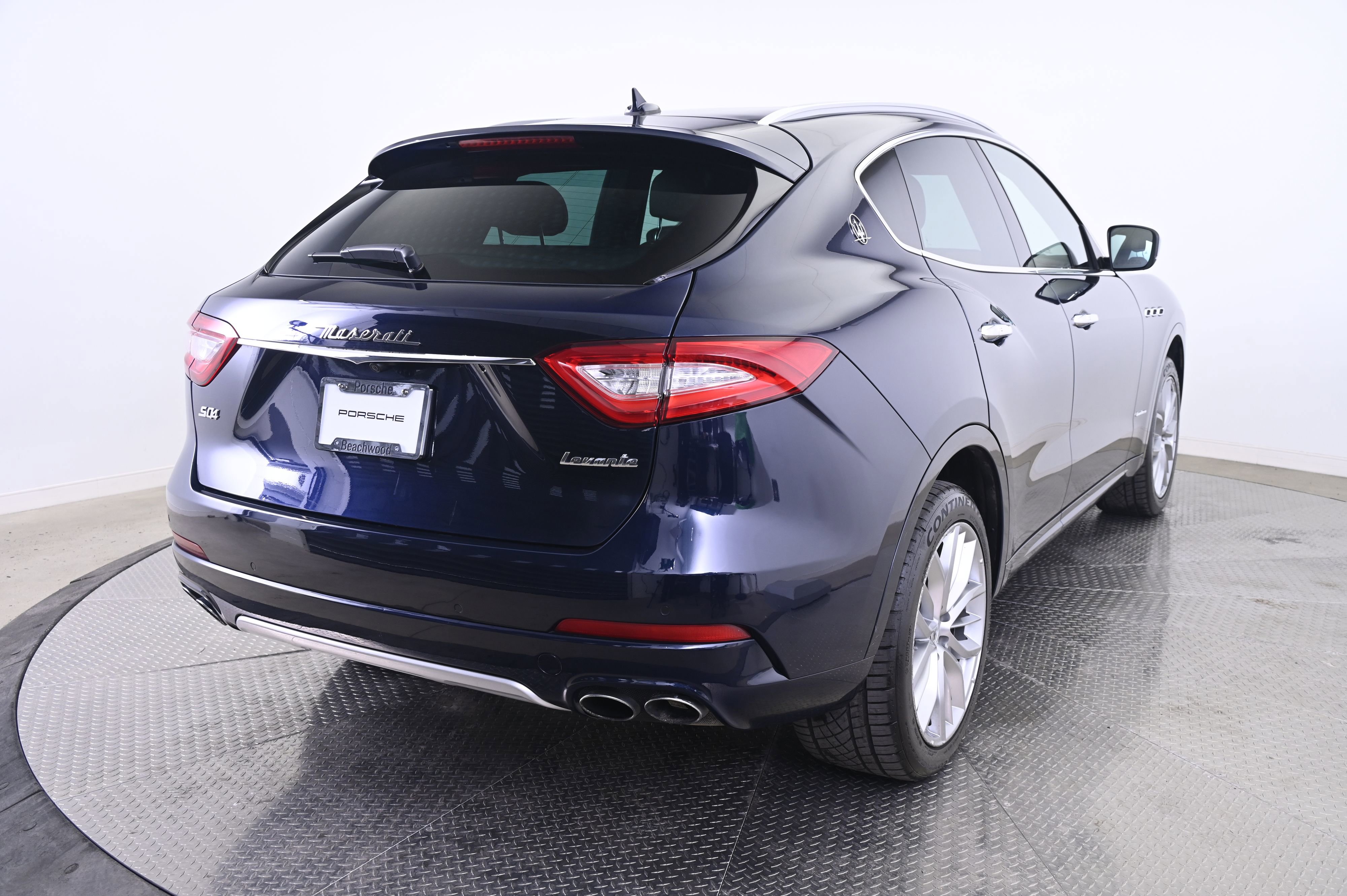 Used 2020 Maserati Levante S GranLusso AWD/4WD image 7