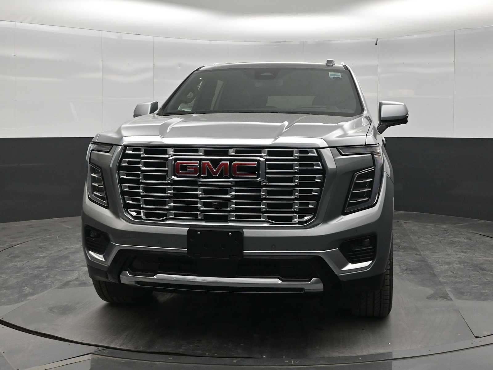 New 2026 GMC Yukon Denali w/ Sun & Power Step Package AWD/4WD image 3