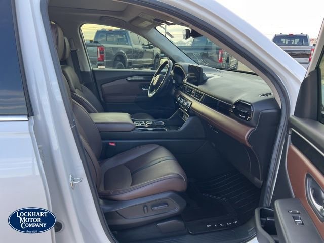 Used 2025 Honda Pilot Elite image 23
