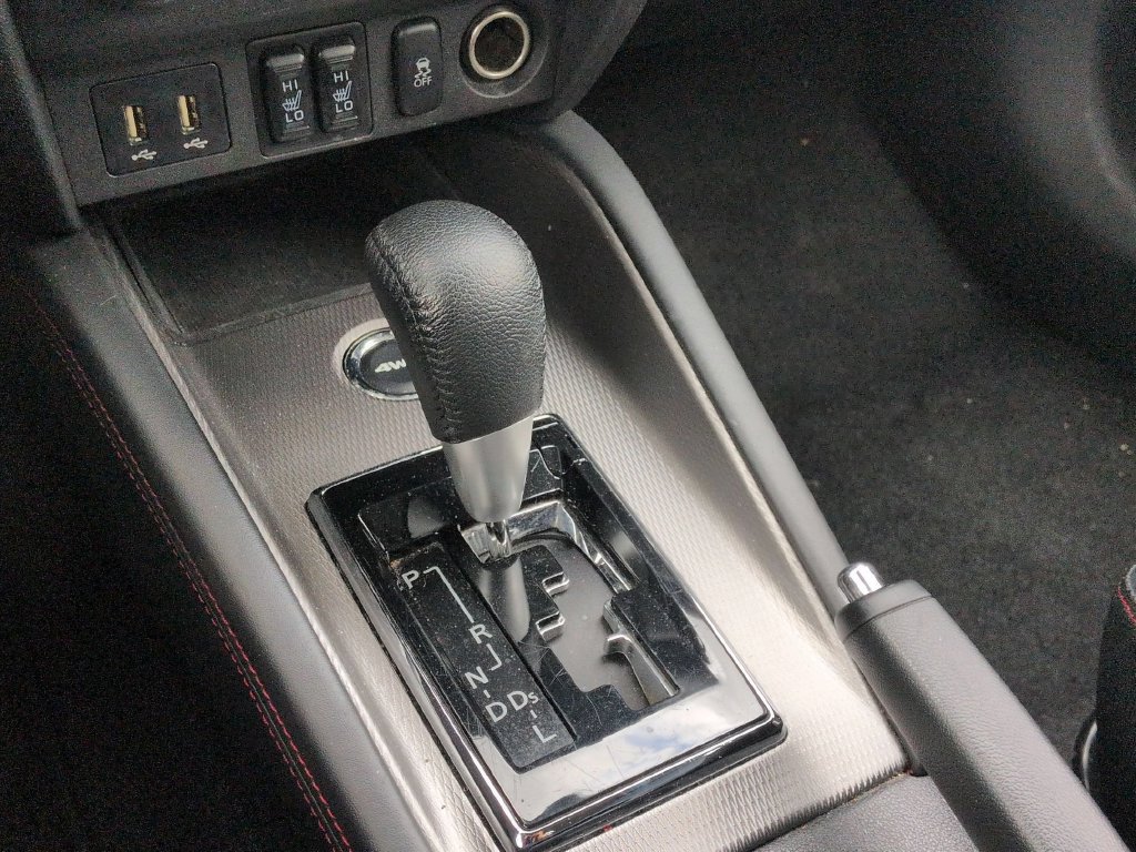 Used 2025 Mitsubishi Outlander Sport SE AWD/4WD image 19