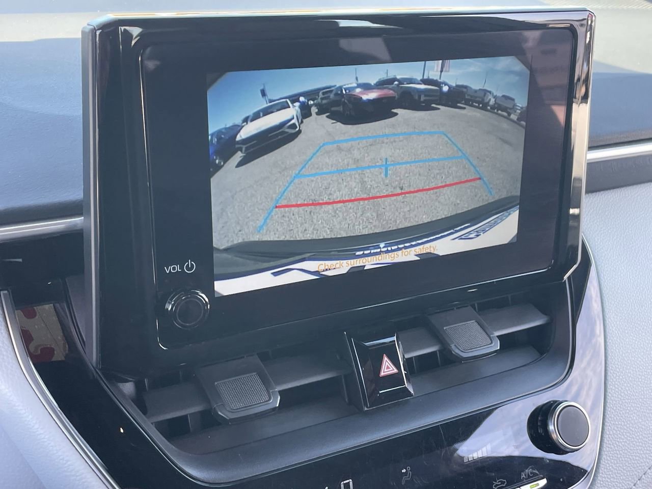 Used 2023 Toyota Corolla SE w/ Carpet Mat Package (TMS) image 24