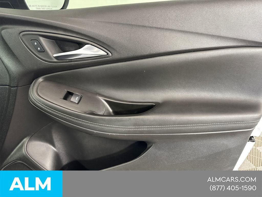 Used 2023 Buick Encore GX Preferred w/ Cold Weather Comfort Package image 18