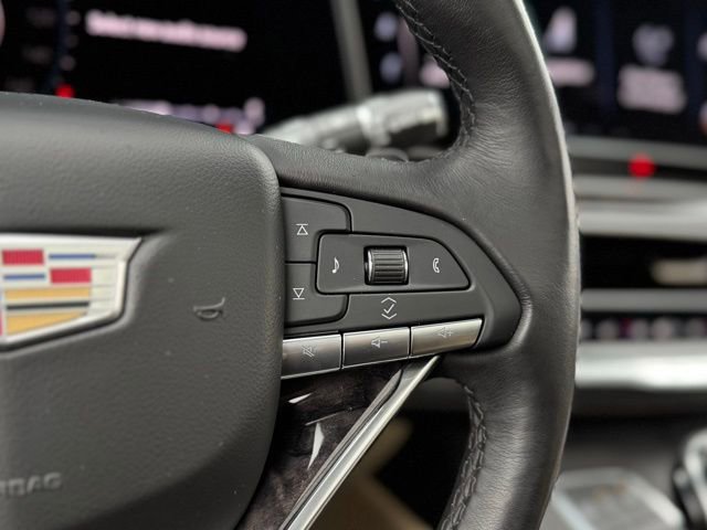 Used 2021 Cadillac Escalade Premium Luxury image 23