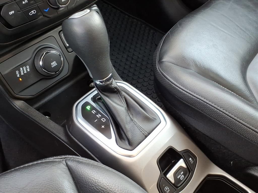 Used 2022 Jeep Renegade Limited w/ Sun, Sound & Wheels Group image 19