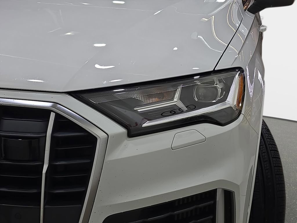 Used 2022 Audi Q7 3.0T Premium Plus AWD/4WD image 30