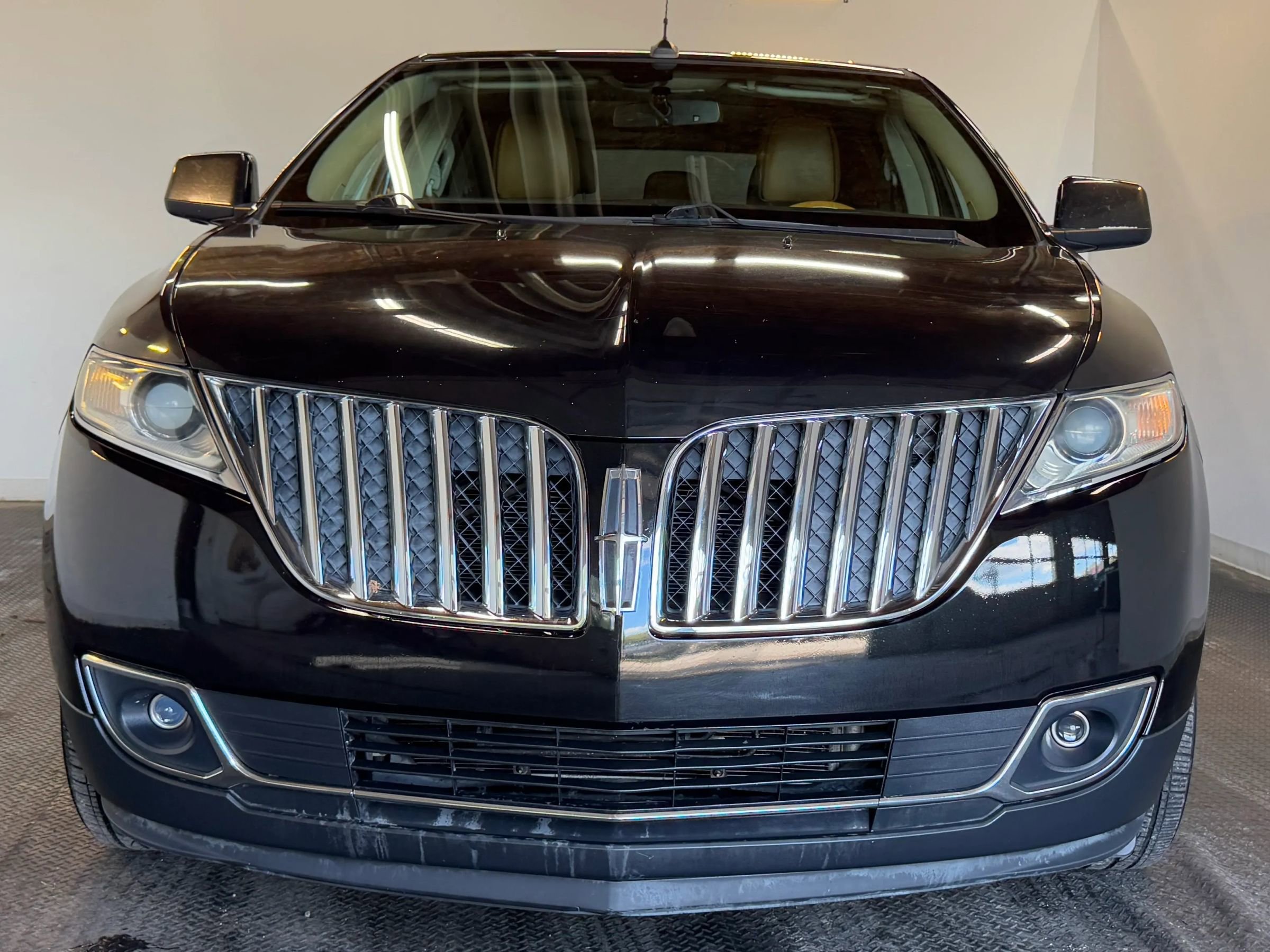 Used 2011 Lincoln MKX 2WD w/ 102A Rapid Spec Order Code image 3