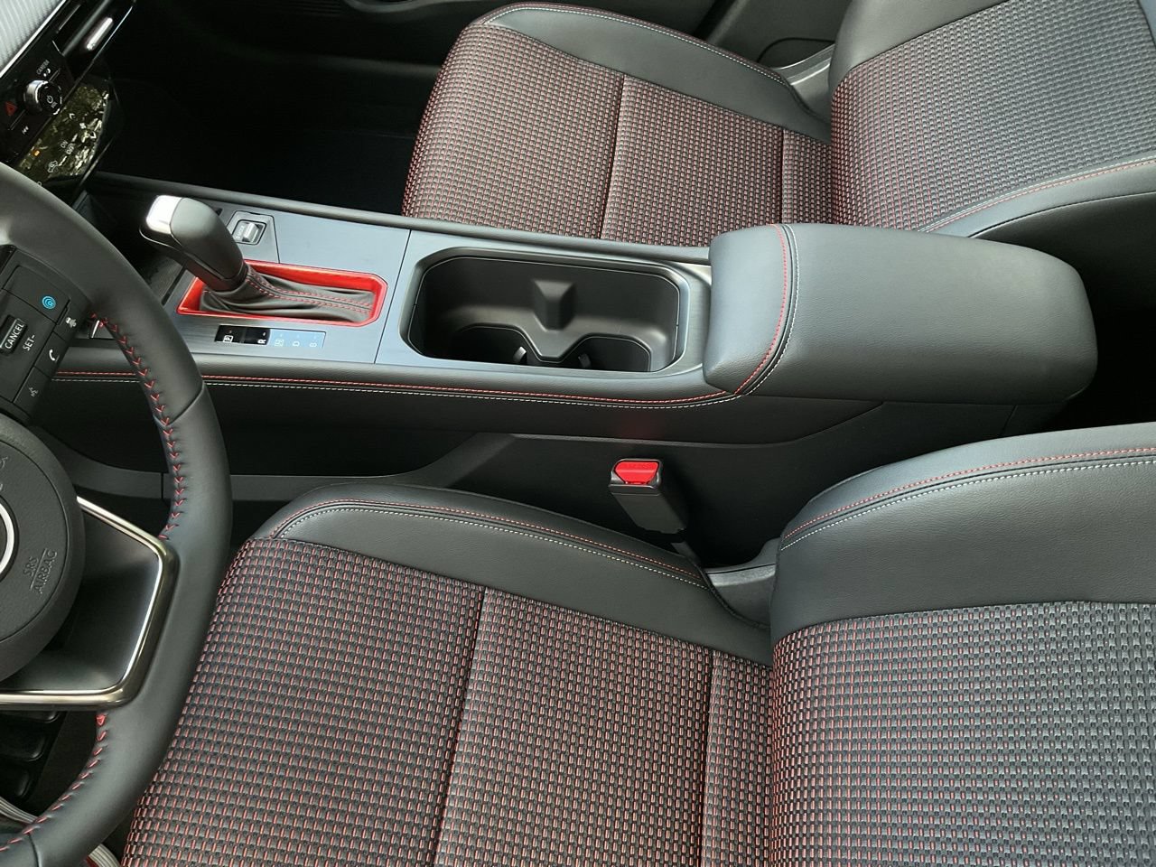 New 2026 Nissan Kicks SR FWD image 34