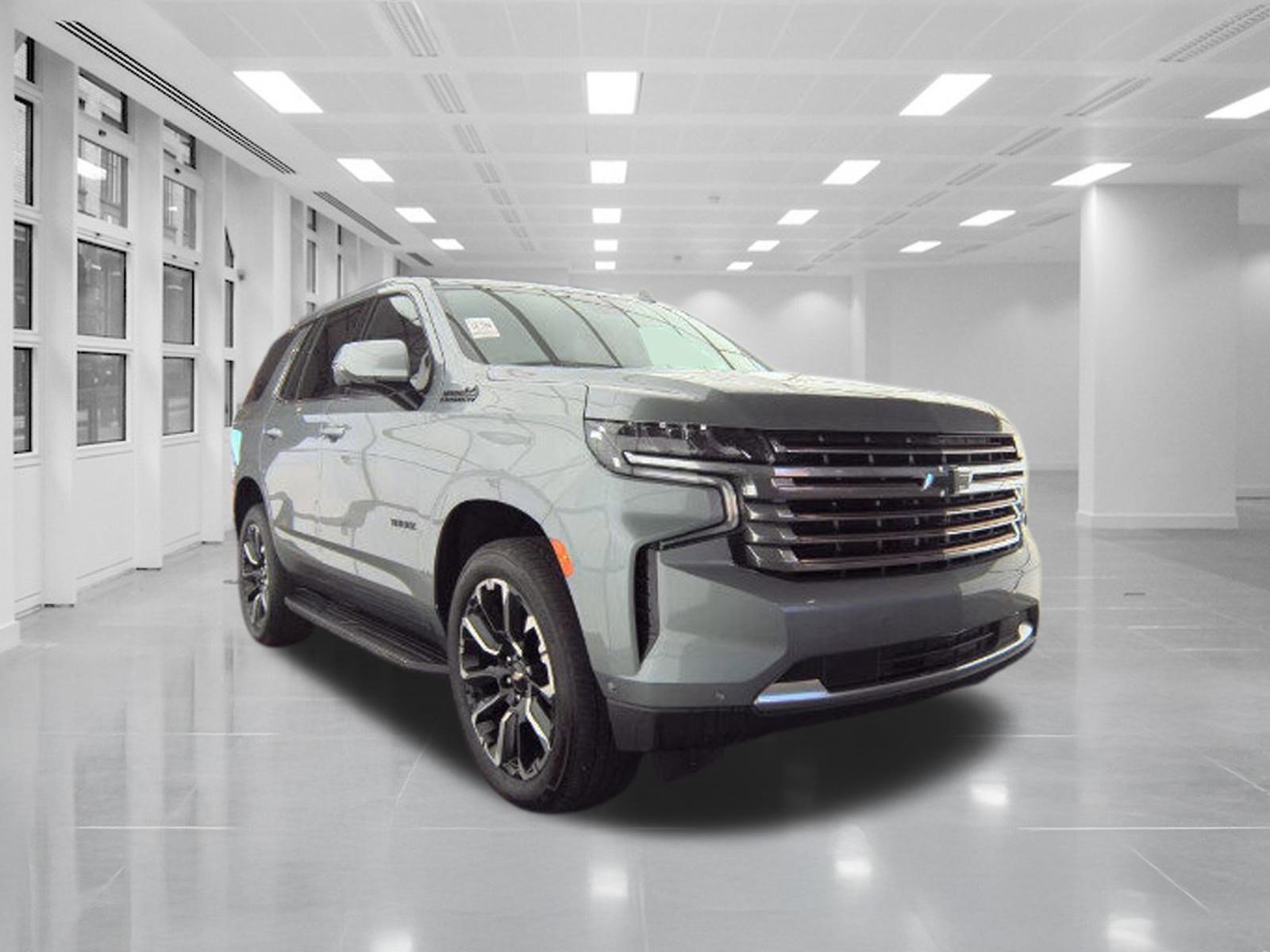 Used 2024 Chevrolet Tahoe High Country w/ Advanced Technology Package image 3